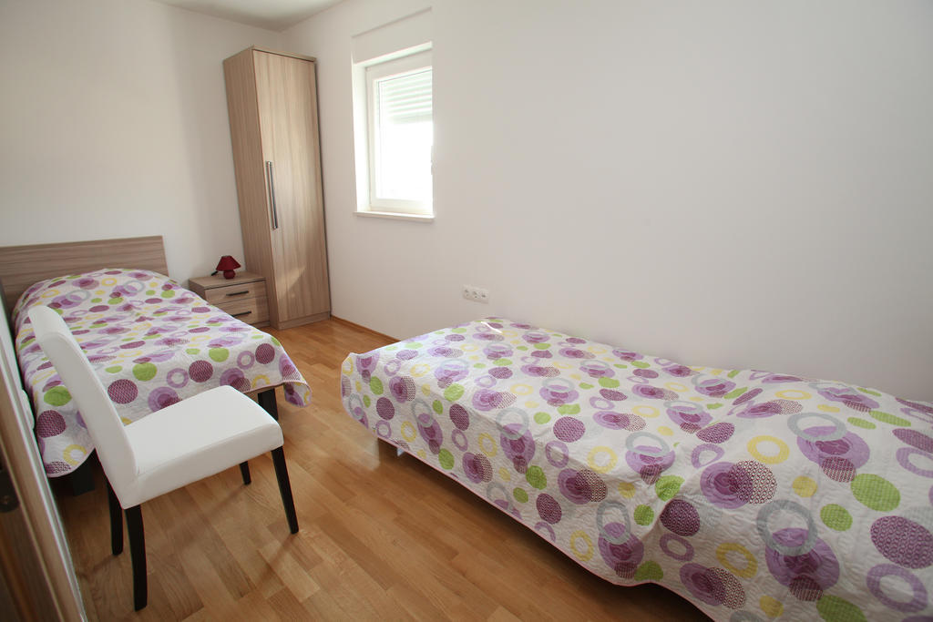 Villa Iris Apartments 브랜지카 외부 사진