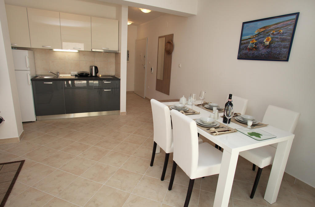 Villa Iris Apartments 브랜지카 외부 사진
